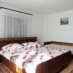 아파트 Elida