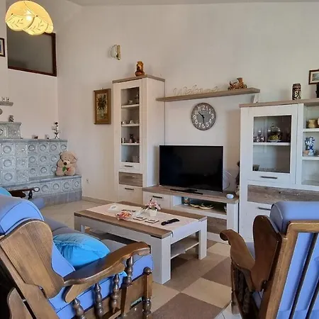 Apartment Elida: *