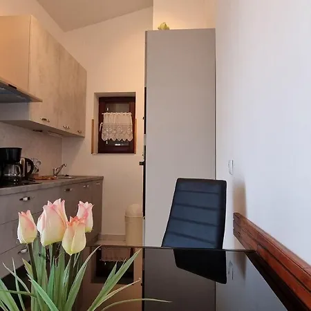 Apartment Elida: *